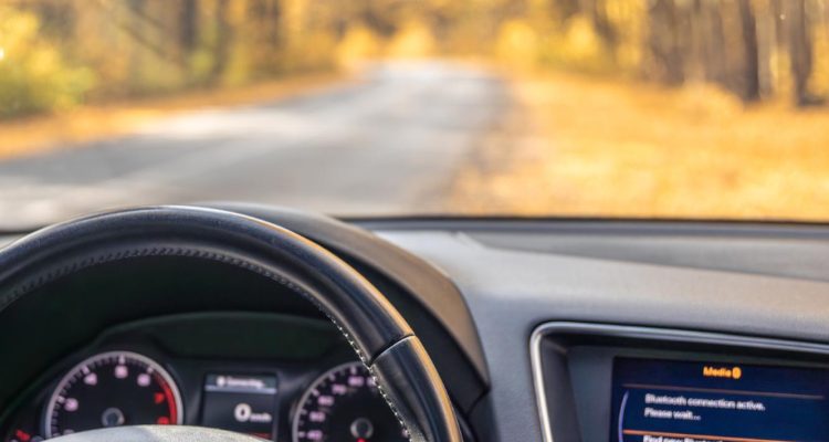 Assurance et achat de voiture : comment choisir la meilleure offre pour votre véhicule ?