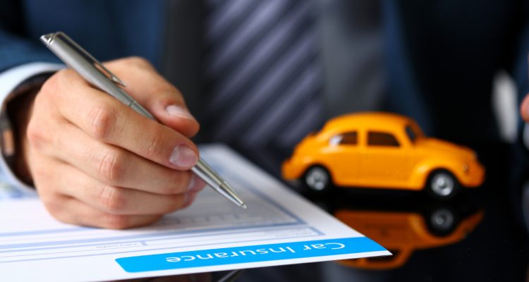 Assurance auto : quelle formule choisir pour un petit budget ?