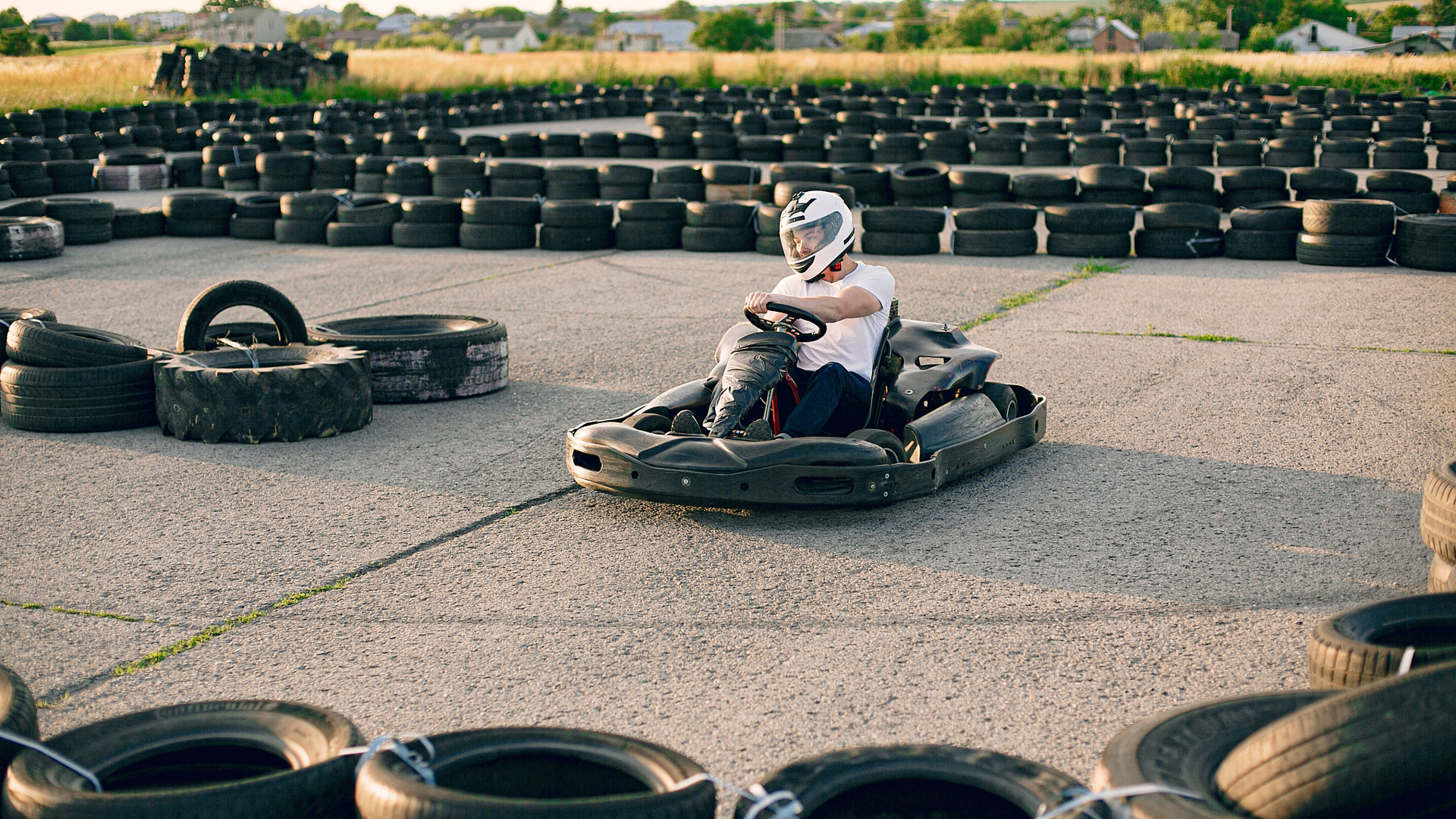 Bien s’équiper en karting : le choix du casque idéal